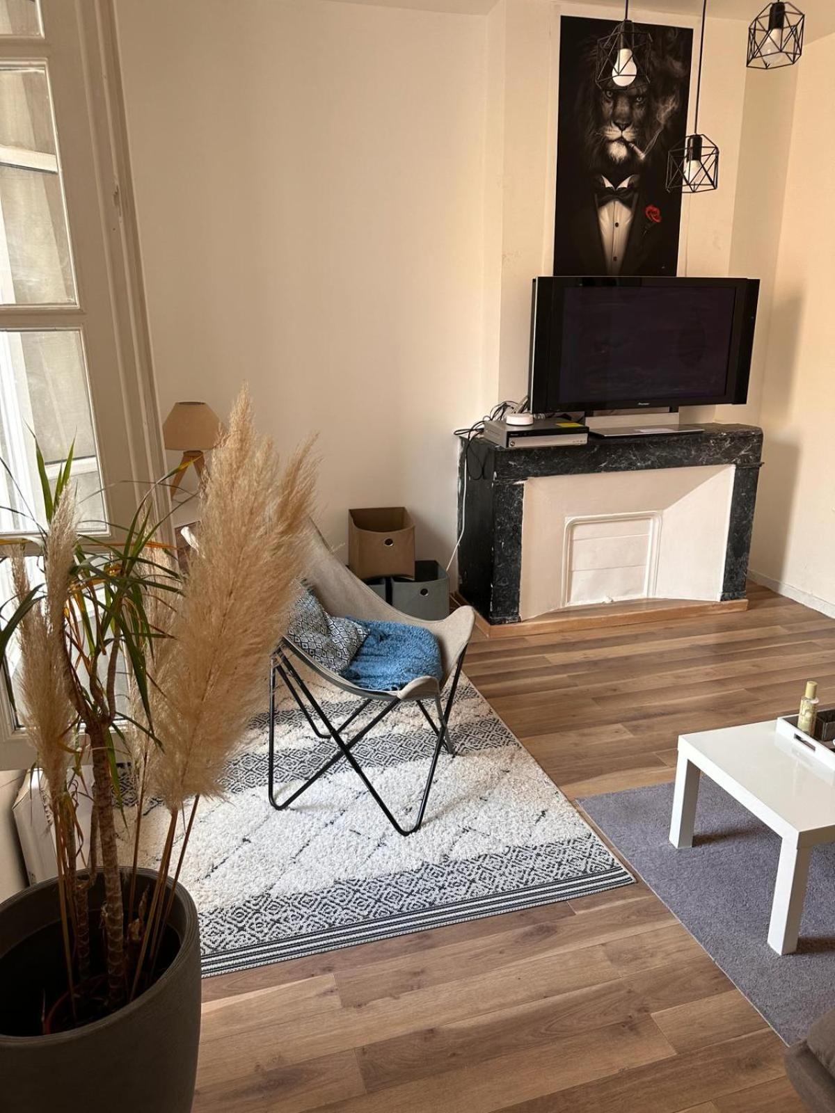 Quartier Cathedrale Cosy & Modern Apartment Béziers Exterior foto